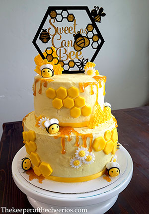 Bee Cake and matching smash cake | Bee cakes, Bee birthday cake, Bee  birthday party
