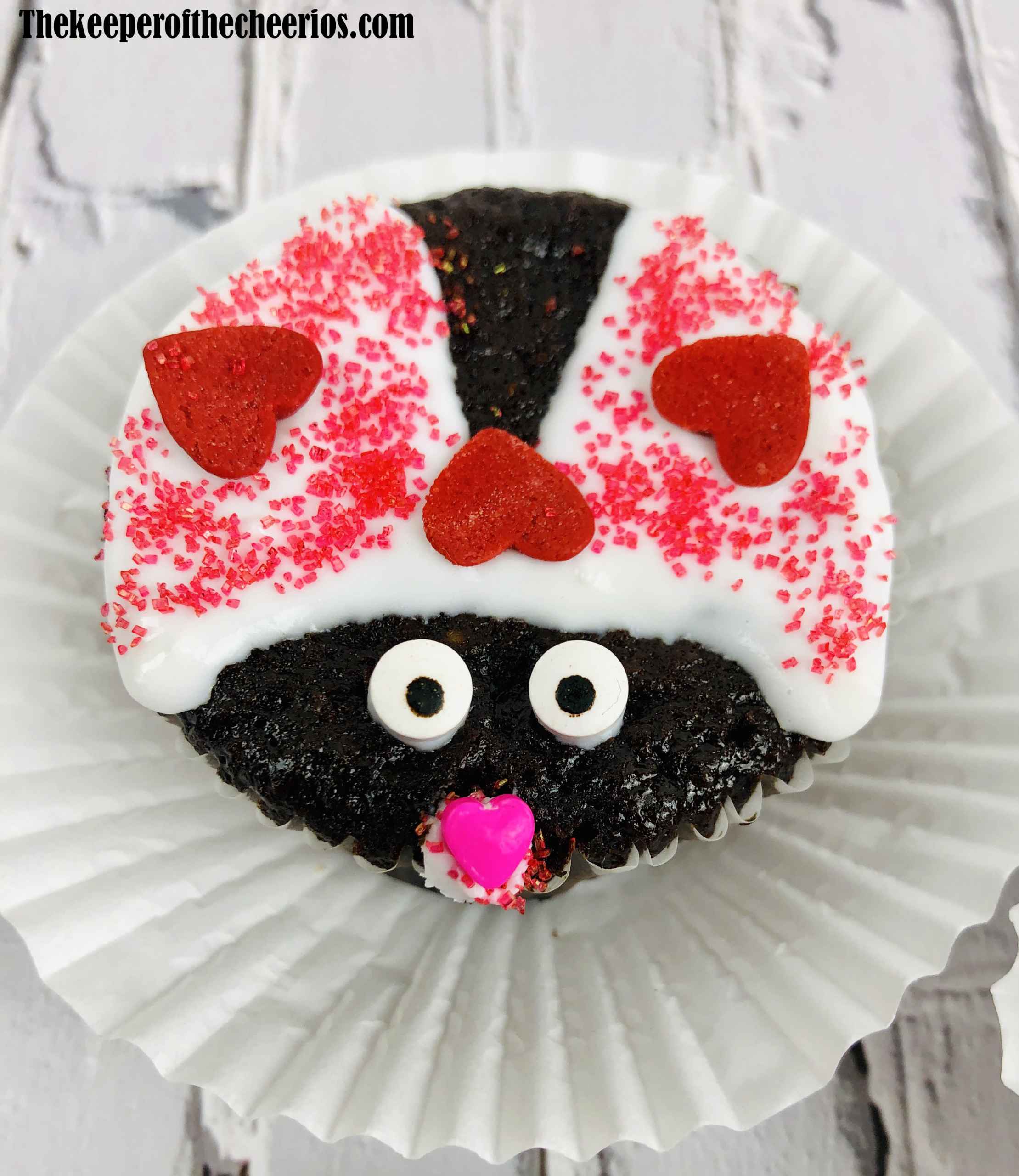 love-bug-cupcake-4