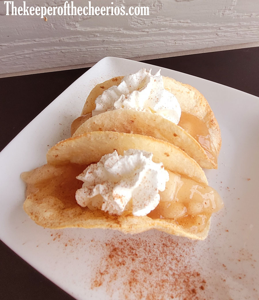 air-fryer-apple-pie-tacos-2