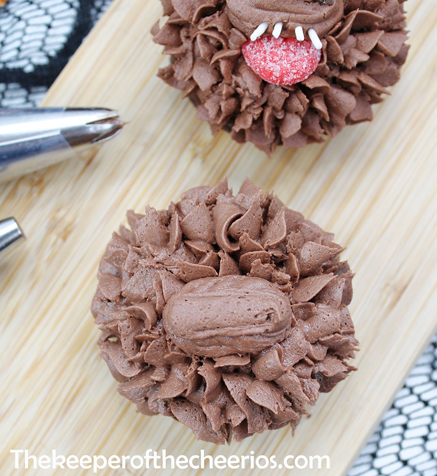 Werewolf-bundt-cakes-5