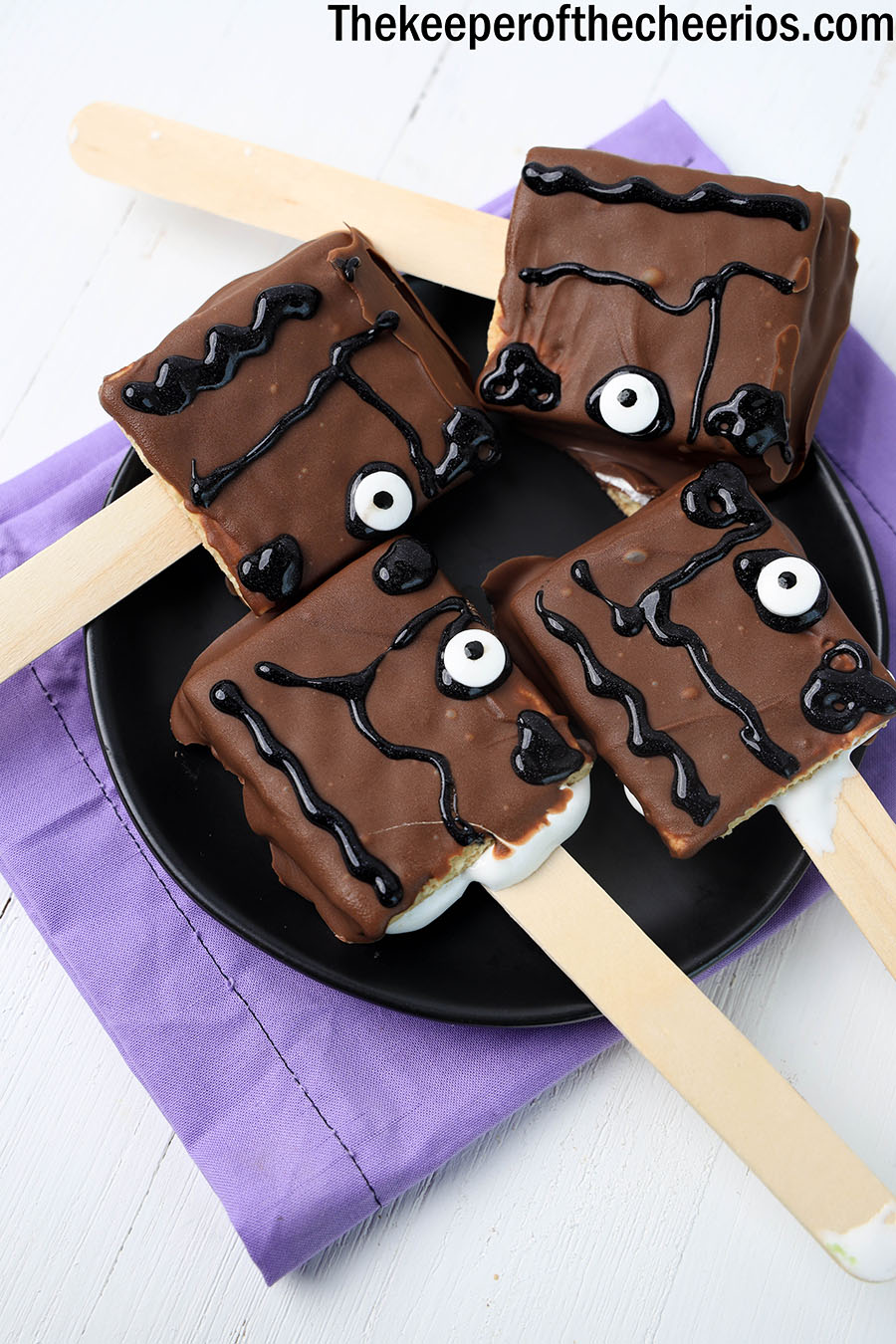 hocus-pocus-smore-pops-4