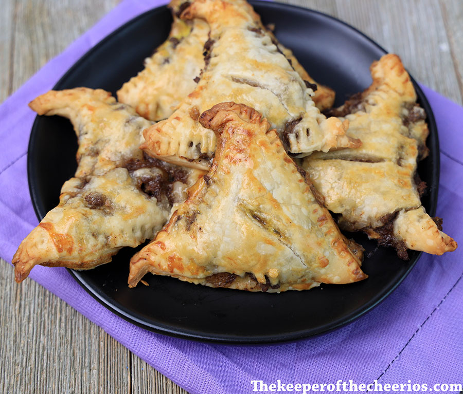 witch-hat-hand-pies-2