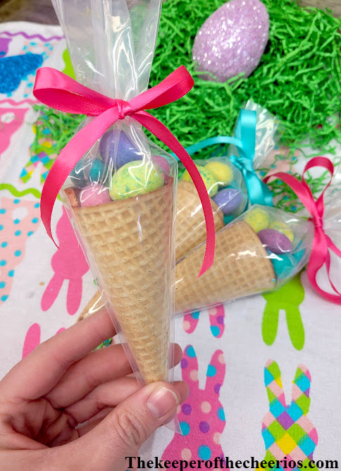 easter-candy-cones-2