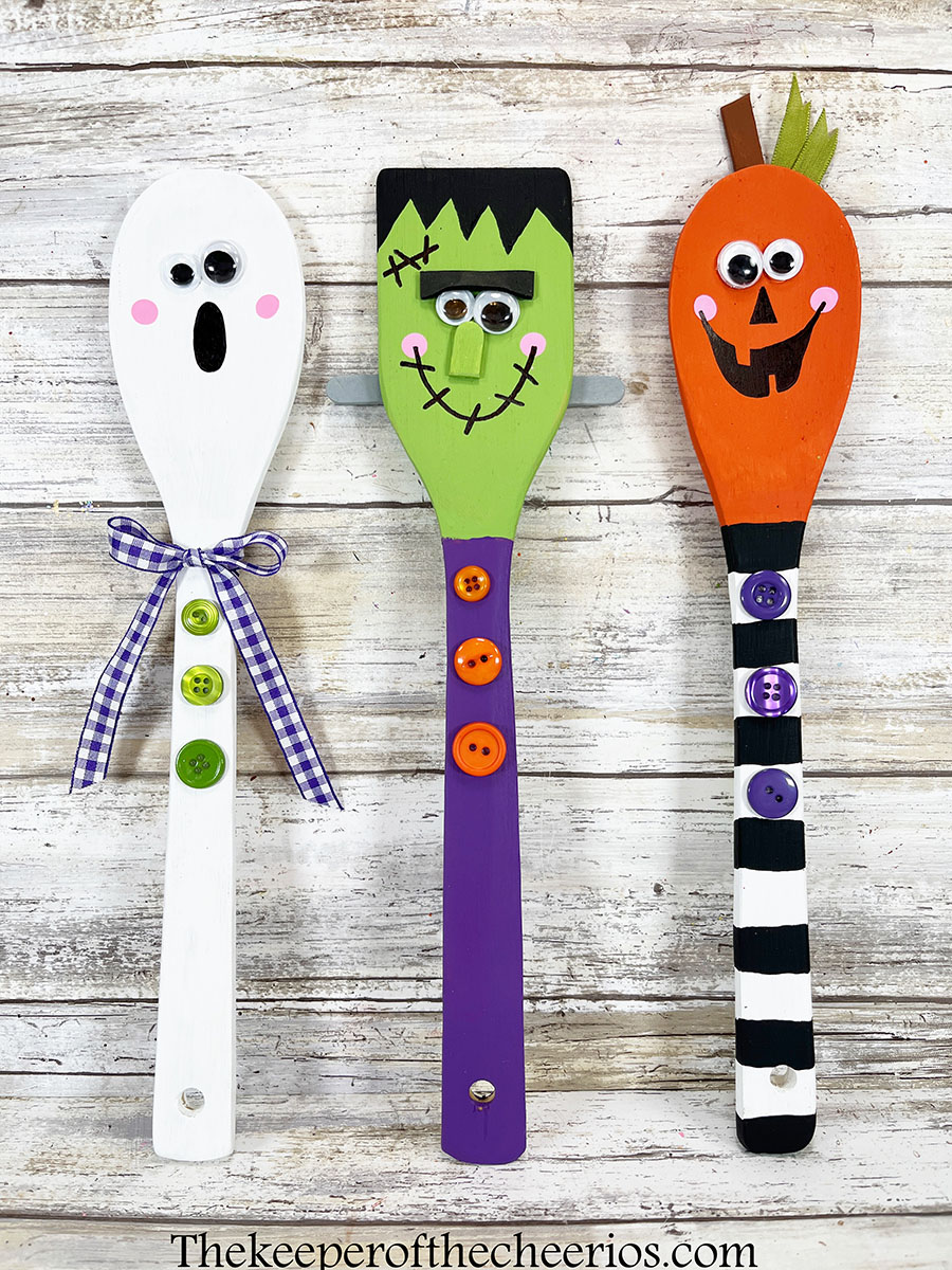 halloween wood spoons 5