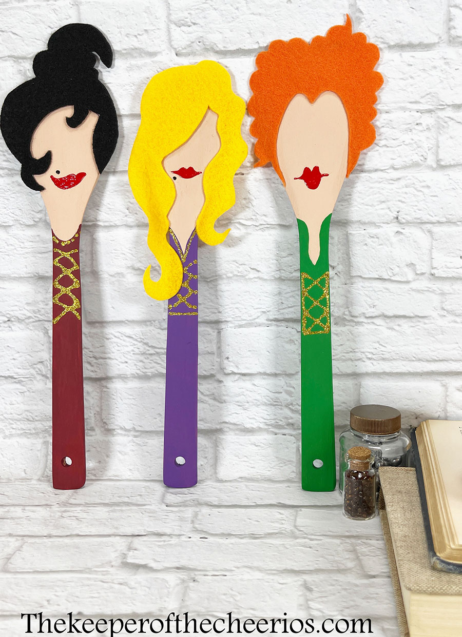 sanderson sisters wood spoons 9