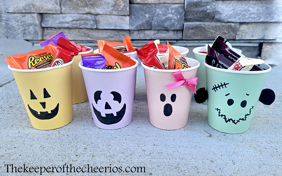 pastel halloween treat cups 3